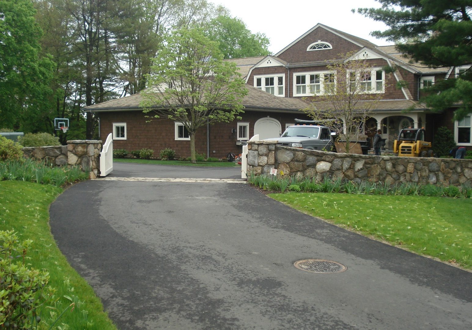 COLUMNS & DRIVEWAYS